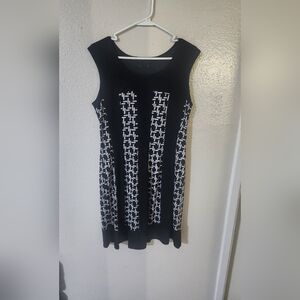 Elegant Black and White Patterned Dress